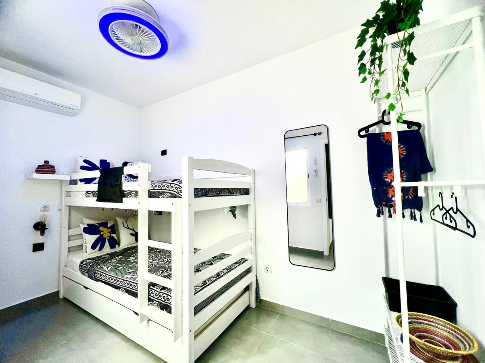 Animos! Apartments - 10 Modern Apartments Near The City & Beach, Perfect For Nomads, Travellers, Families, Watersports! Santa Maria Eksteriør bilde